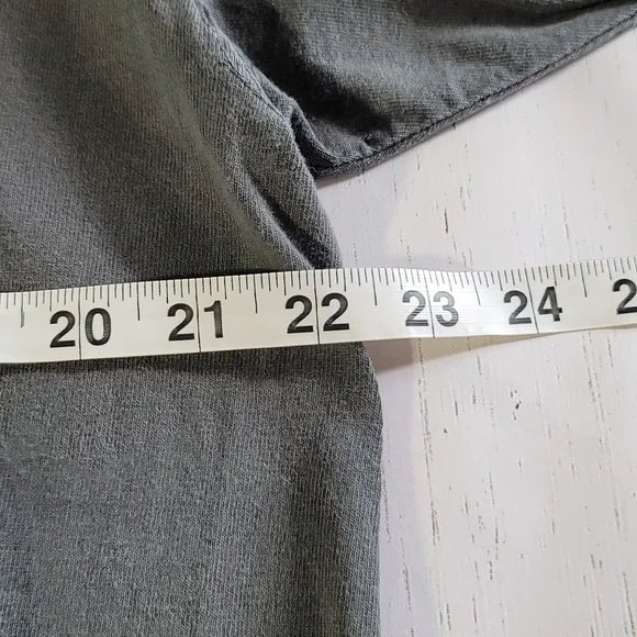 Michigan Wolverines Basketball Vintage 90's Fab 5 Era T-Shirt Men's Cut Tag - Picture 11 of 12